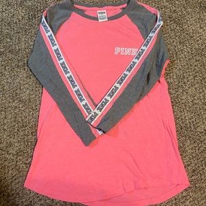 VS PINK TEE